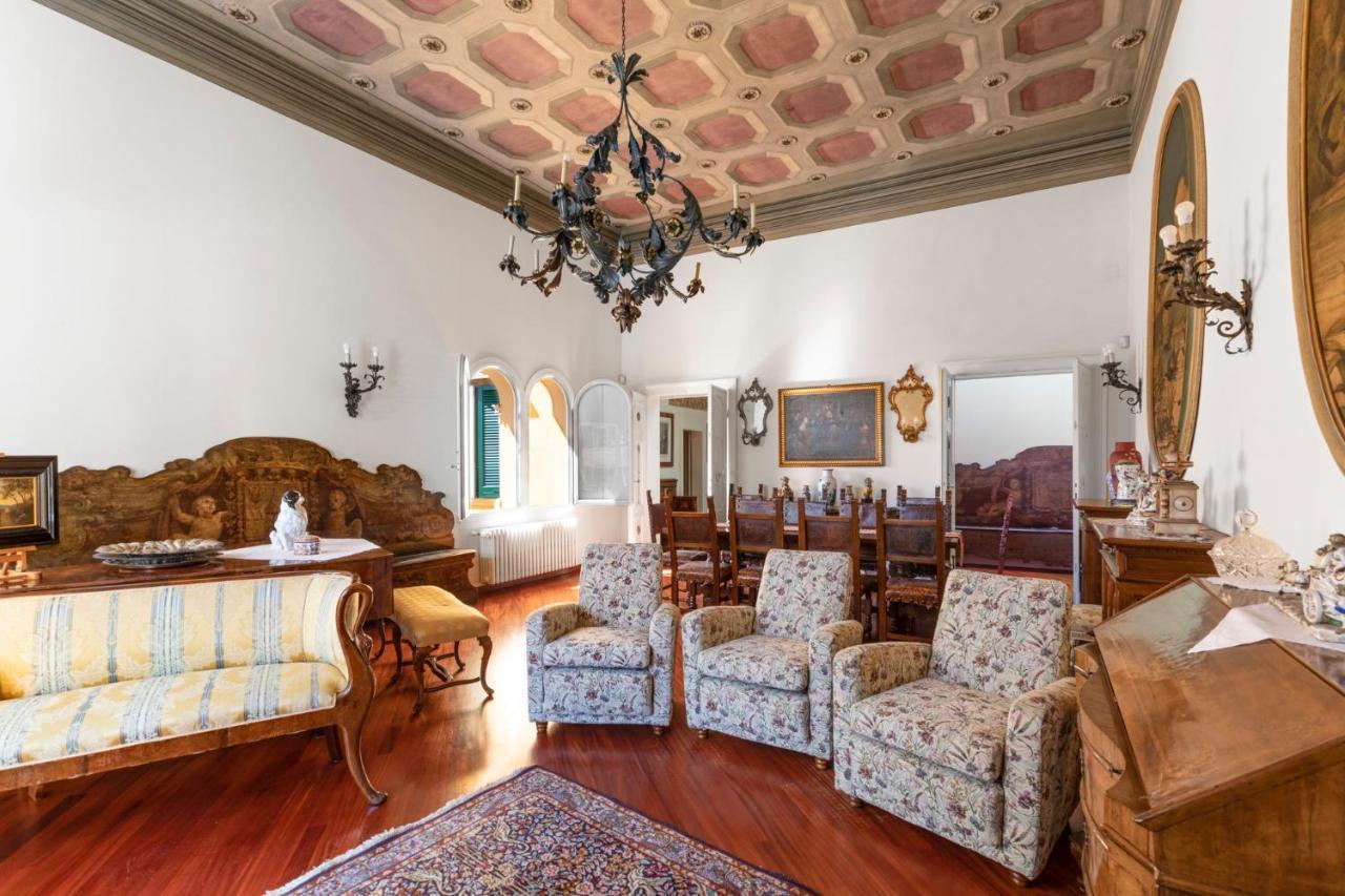 Residenza Palazzo Marchesini Bed & Breakfast โบโลญญา ภายนอก รูปภาพ